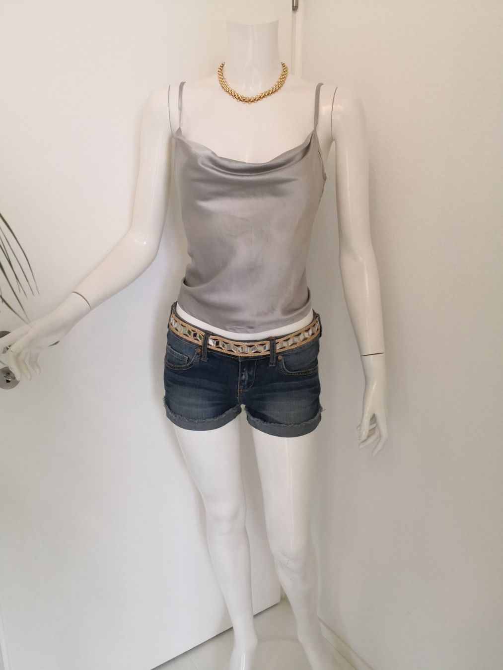 Mango Top: 🤩MANGO TOP SATIN SILBER – Usato da Olten venduto da Naja-Twins-Twins 7