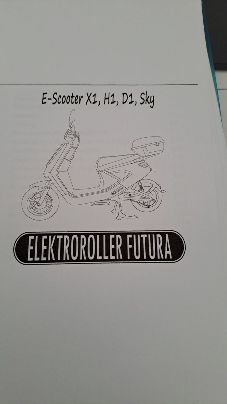Scooter: E-Scooter x1 bis 25km/Std. – Usato da Stüsslingen venduto da Asta99 3