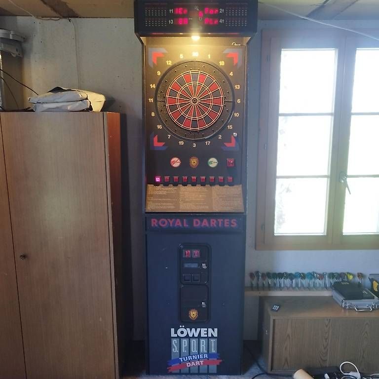 Freccette: Löwen Dart Kasten – Usato da Signau venduto da migfe1