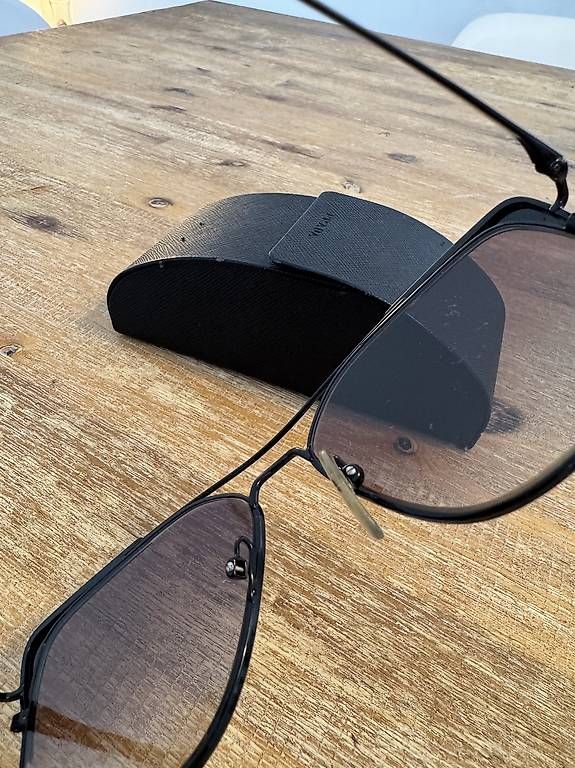 Prada Brillen & Gläser: Prada Sonnenbrille – Gebraucht aus Zürich von anjamug 3