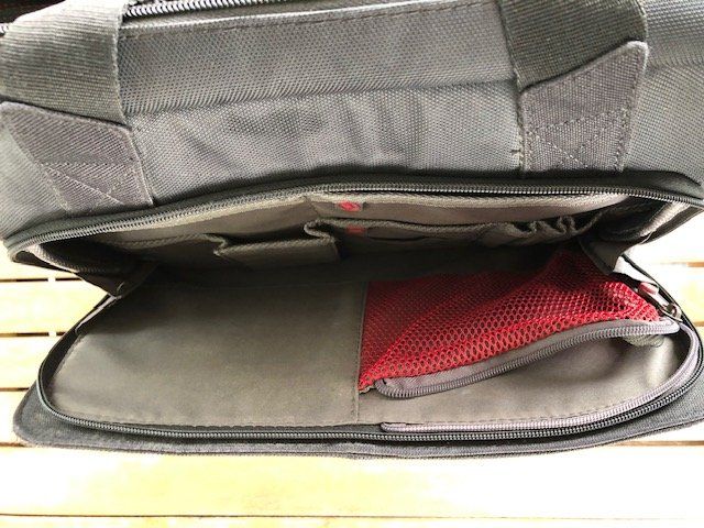 Samsonite Valigie & Borse: Sacoche Samsonite d'ordinateur portable 15.5 pouces – Usato da Aigle venduto da Tchamille 2