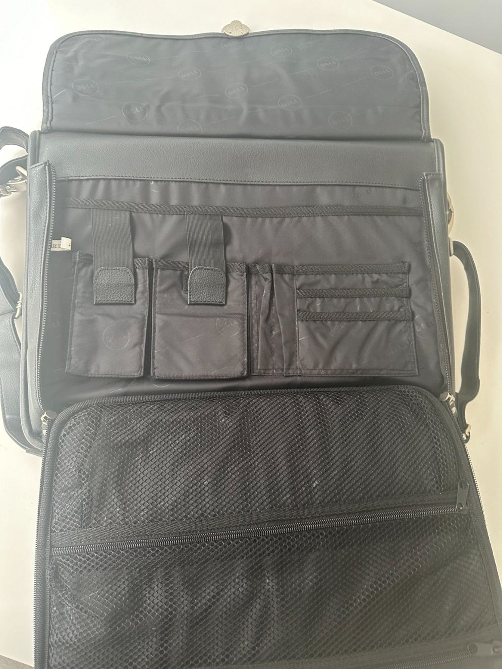 Valigie & Borse: Leder Notebook & Aktentasche - Stabil & Neuwertig – Nuovo (secondo la descrizione) da Niederwangen b. Bern venduto da Walkershop 2