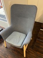 Blauer Sessel; Vedbo IKEA