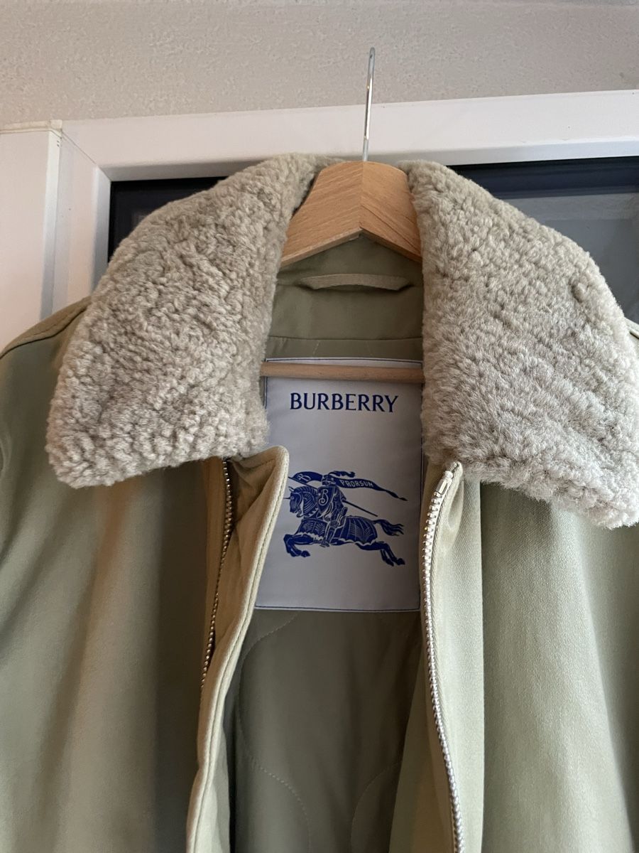 Burberry Giacche: Exklusive Burberry Bomberjacke mit Lammfellkragen – Nuovo (secondo la descrizione) da Zürich venduto da lui_n92t 1