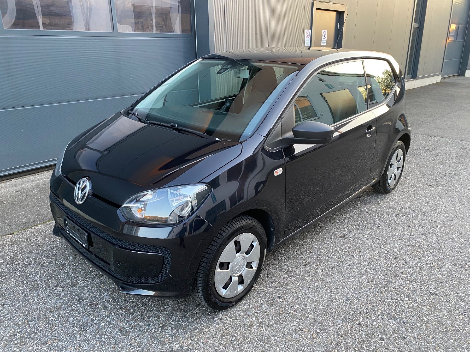 VW Autos: Vw Up! 1.0 MPI 44kW – Gebraucht aus Hünenberg See von MrMoriarty