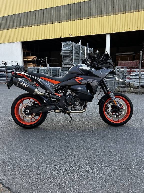 Strada: KTM 890 SM-T – Usato da Maienfeld venduto da MoehrAG 2