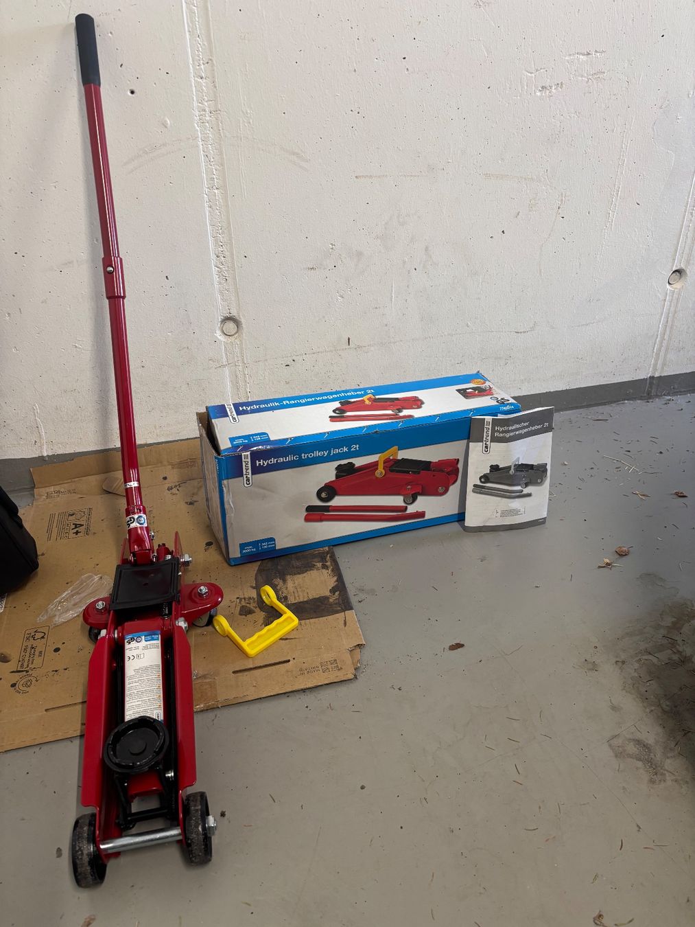 Automobili: Car jack. 2.5T. Good condition. – Usato da Schindellegi venduto da jac_55n5 1