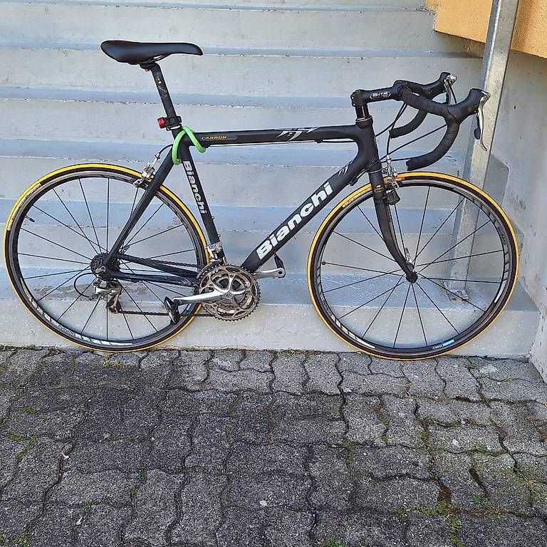 Bianchi Biciclette: Bianchi Carbon Rennvelo – Usato da Ermatingen venduto da arr_7yxq 2