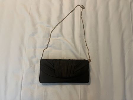 Damen Handtasche "Clutsch" mit goldfarbigen Riemen / schwarz