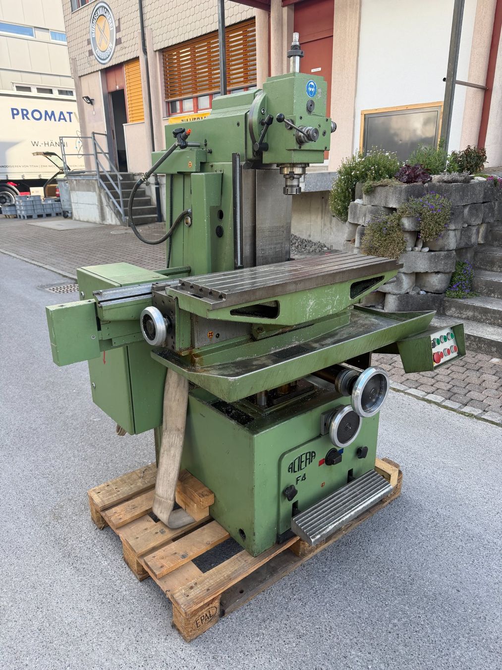 Aciera Tutte le macchine: Fräsmaschine Aciera F4 – Usato da Aeschi b. Spiez venduto da mar_6cby