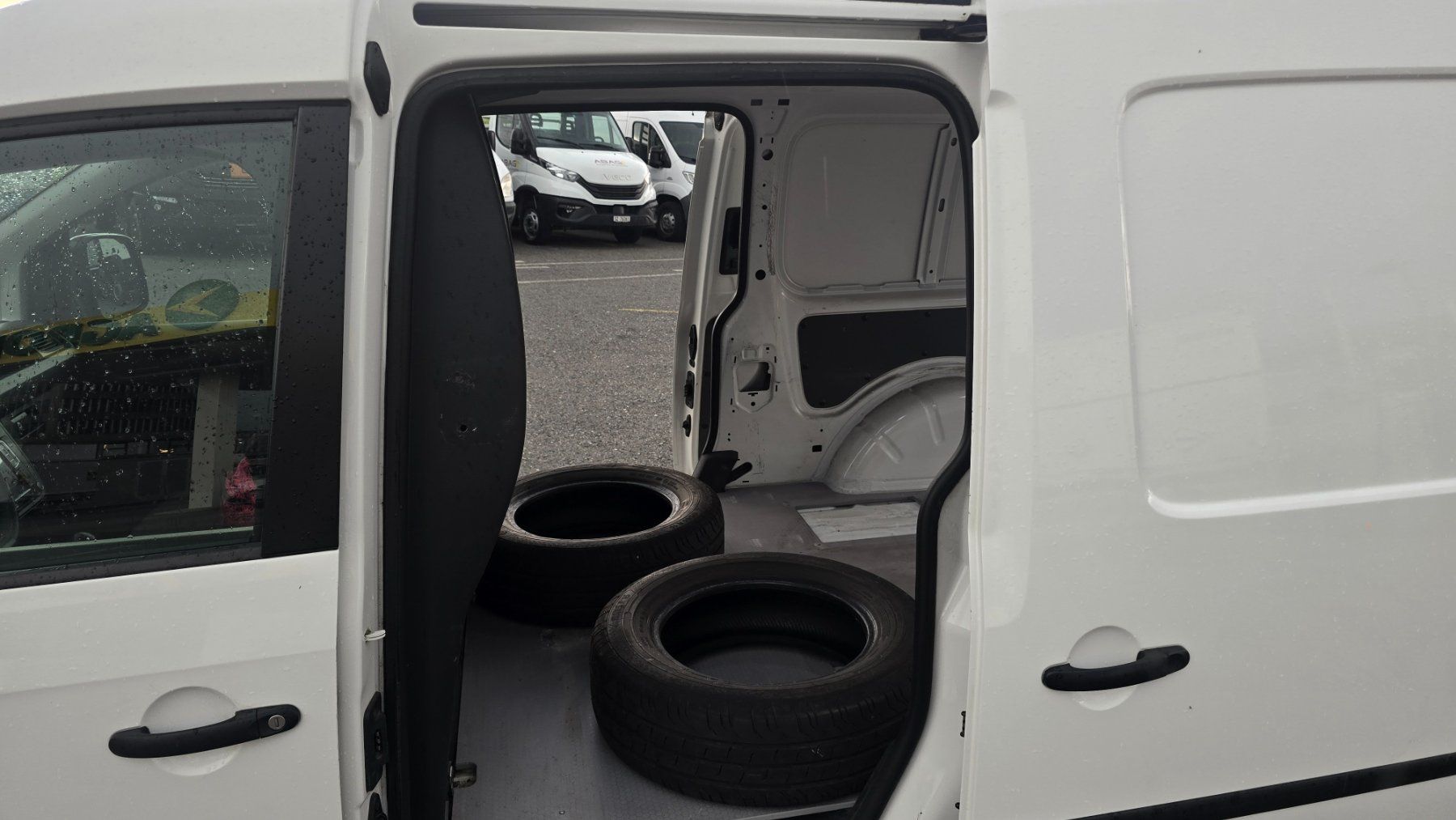 VW Veicoli commerciali: VW Caddy 2.0 TDI Maxi – Usato da Emmenbrücke venduto da meu_2j8p 7