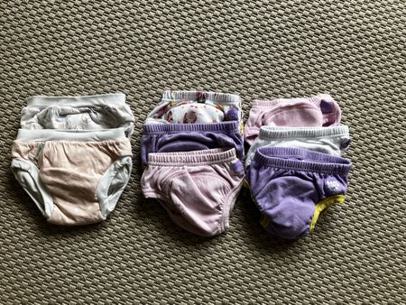 8 Mädchen Trainings Unterhosen 