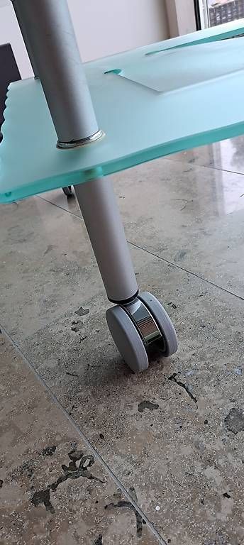 Tische: Couchtisch Glas – Gebraucht aus Giffers von Flowerpower72 3