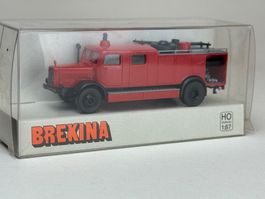 GB- Brekina Mercedes Lang Hauber Feuerwehr Rüstwagen