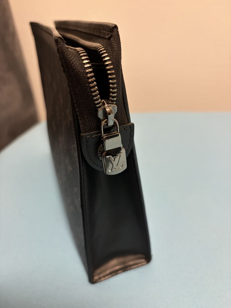 Louis Vuitton Custodie per cosmetici: Louis Vuitton Pochette Voyage MM – Nuovo (secondo la descrizione) da Baar venduto da pet_rw7w 2