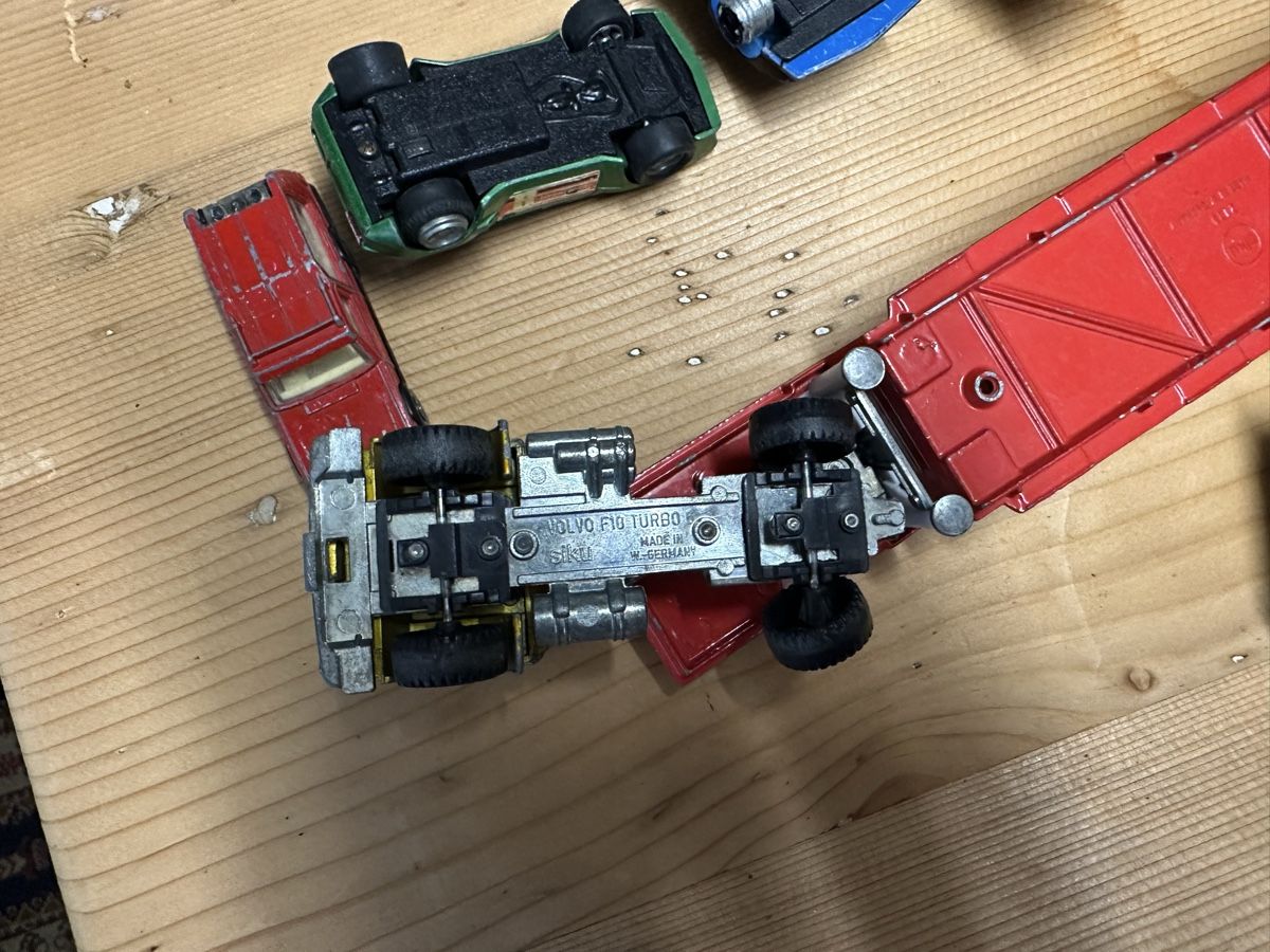 Matchbox Giocattoli: Siku, Volvo, Corgi, Matchbox - einzigartige Spielzeugauto – Usato da Spiez venduto da sumanoli 9