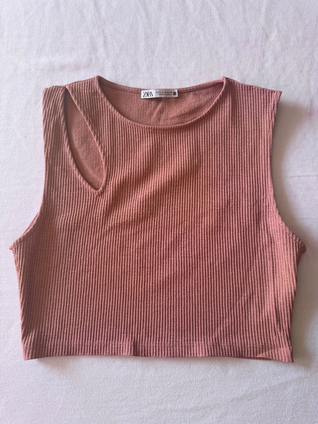 Zara Top: Crop top Zara couleur corail - taille S – Nuovo (secondo la descrizione) da Genève venduto da Lucie.hwrth