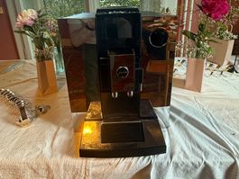 Jura Impressa F9 Kaffeemaschine top Zustand, 2022 gewartet