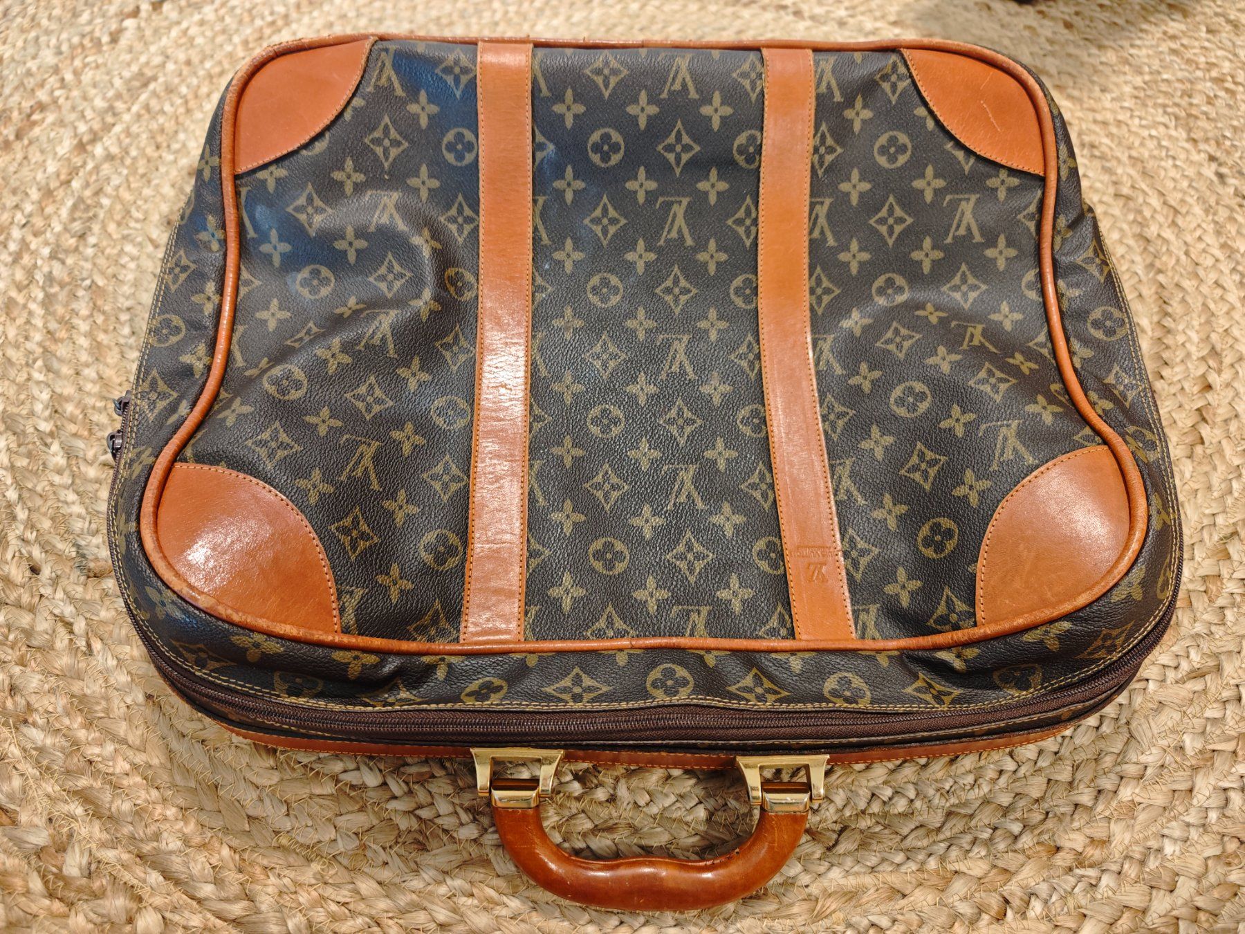 Louis Vuitton Borse: Louis Vuitton Reisetasche Monogram Vintage ab Fr. 1.- – Usato da Gunzgen venduto da 0Aurin0 2