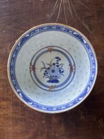 Antike chinesische Porzellanschale