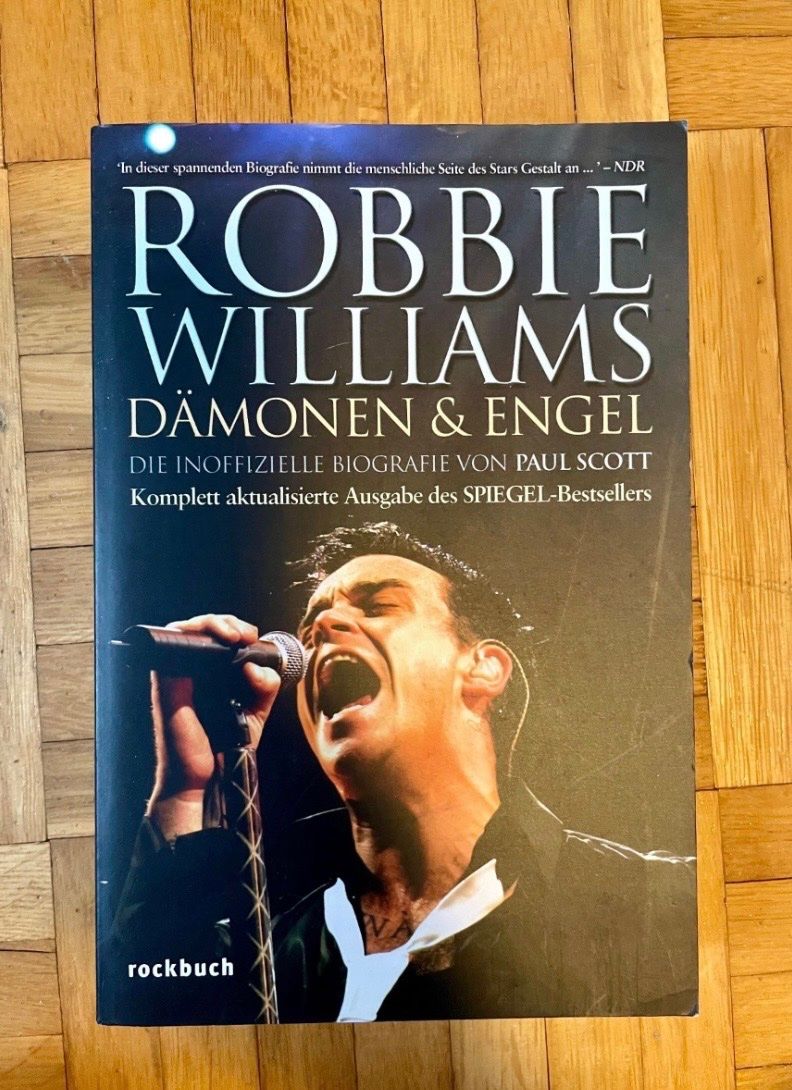 Libri: Robbie Williams – Usato da Hüntwangen venduto da fra_7nd2