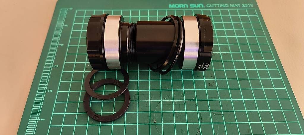 Ersatzteile: Tretlager E-Thirtheen PF30 - 30 mm Achse – Neu und originalverpackt aus Agno von Snapyalpha