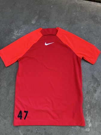Nike Kurzarm Sport-/Fussballshirt, dry-fit, Grösse 147-158