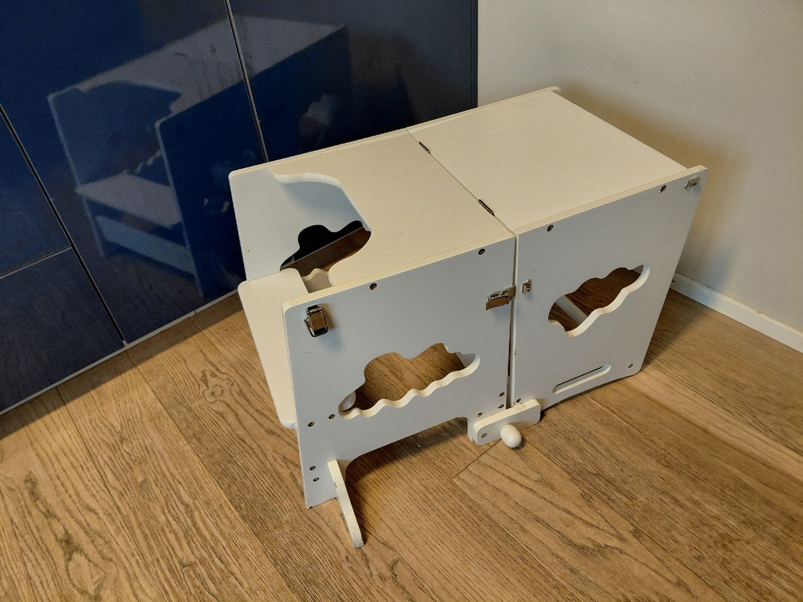 Hochstühle: Lernturm 2in1 tisch – Gebraucht aus Kirchberg BE von angubanguu 1