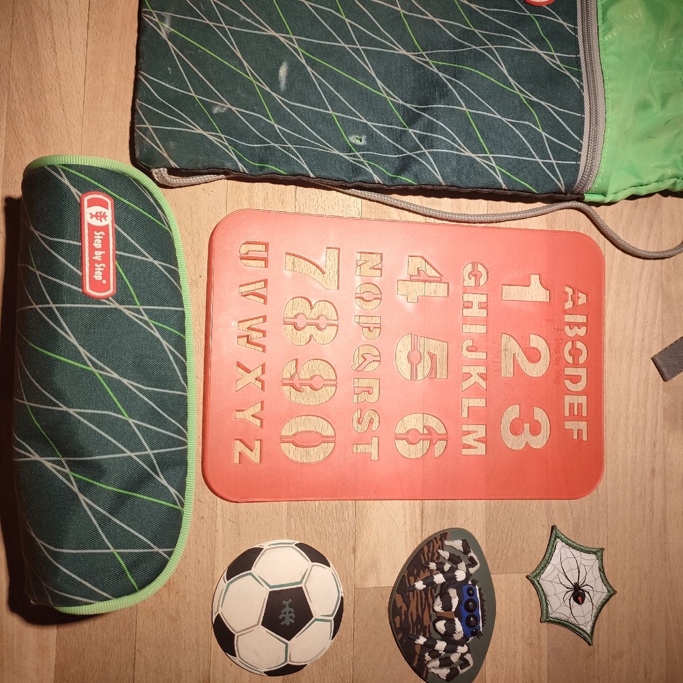 Step by Step Kindertaschen: Step by Step Schulthek Set Fussball – Gebraucht aus Speicher von Indigoblau_3 9