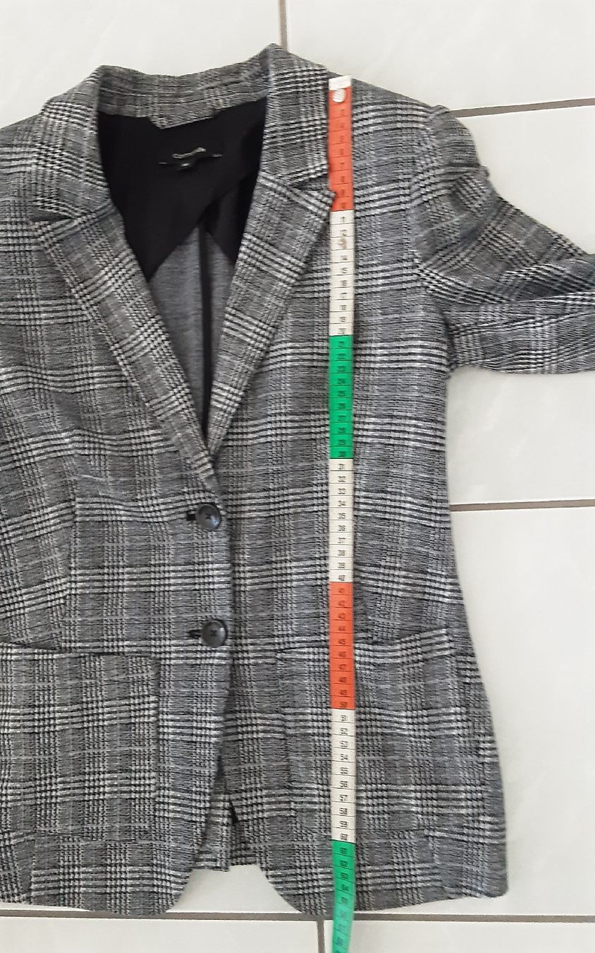 Comma Jacken: Blazer Comma, 38, excellent état, 80% polyester, 20%viscose – Gebraucht aus Neuchâtel von Virgule50 4