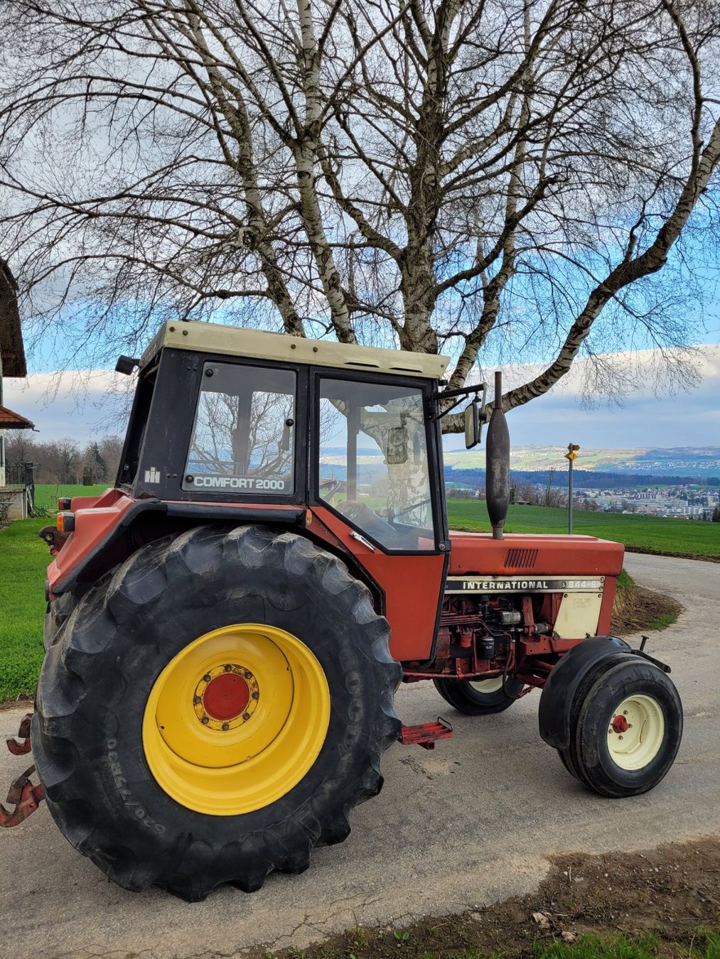 IHC Trattori: Traktor International 844 S – Usato da Muri AG venduto da KUCHLEKATH 1