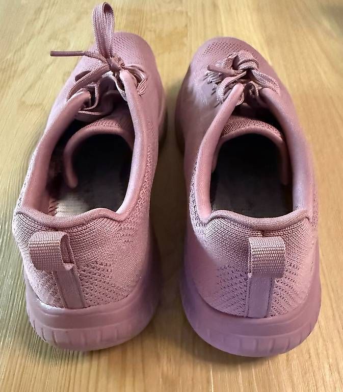 Scarpe da donna: Sketchers Bobs  – Usato da Holzhäusern / Rotkreuz venduto da C.I.01 1