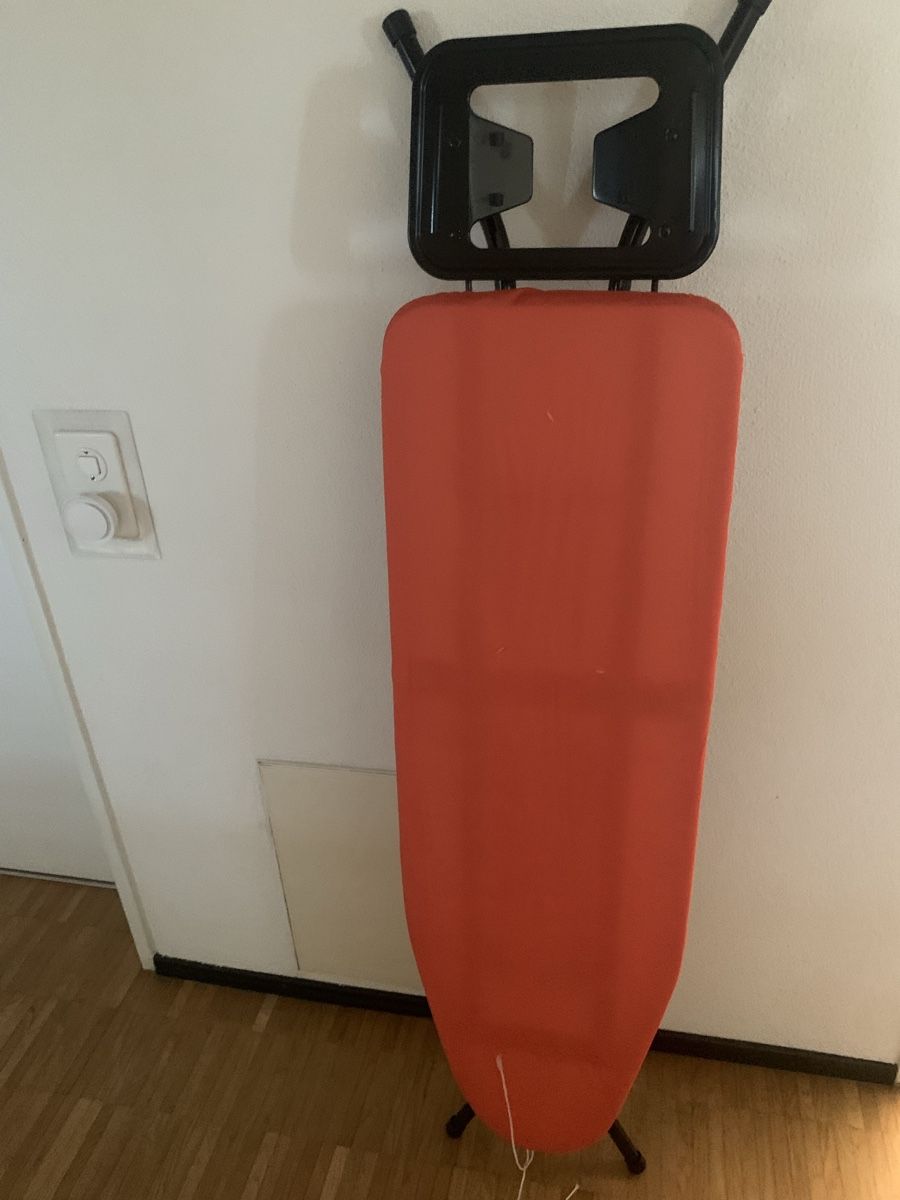 Bügelbretter: Bügelbrett – Neu (gemäss Beschreibung) aus Emmen von Bgucci_girl 2