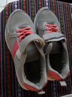 Baskets taille 33-34
