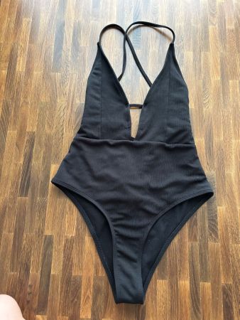 Schwarzes Badekleid, Grösse S