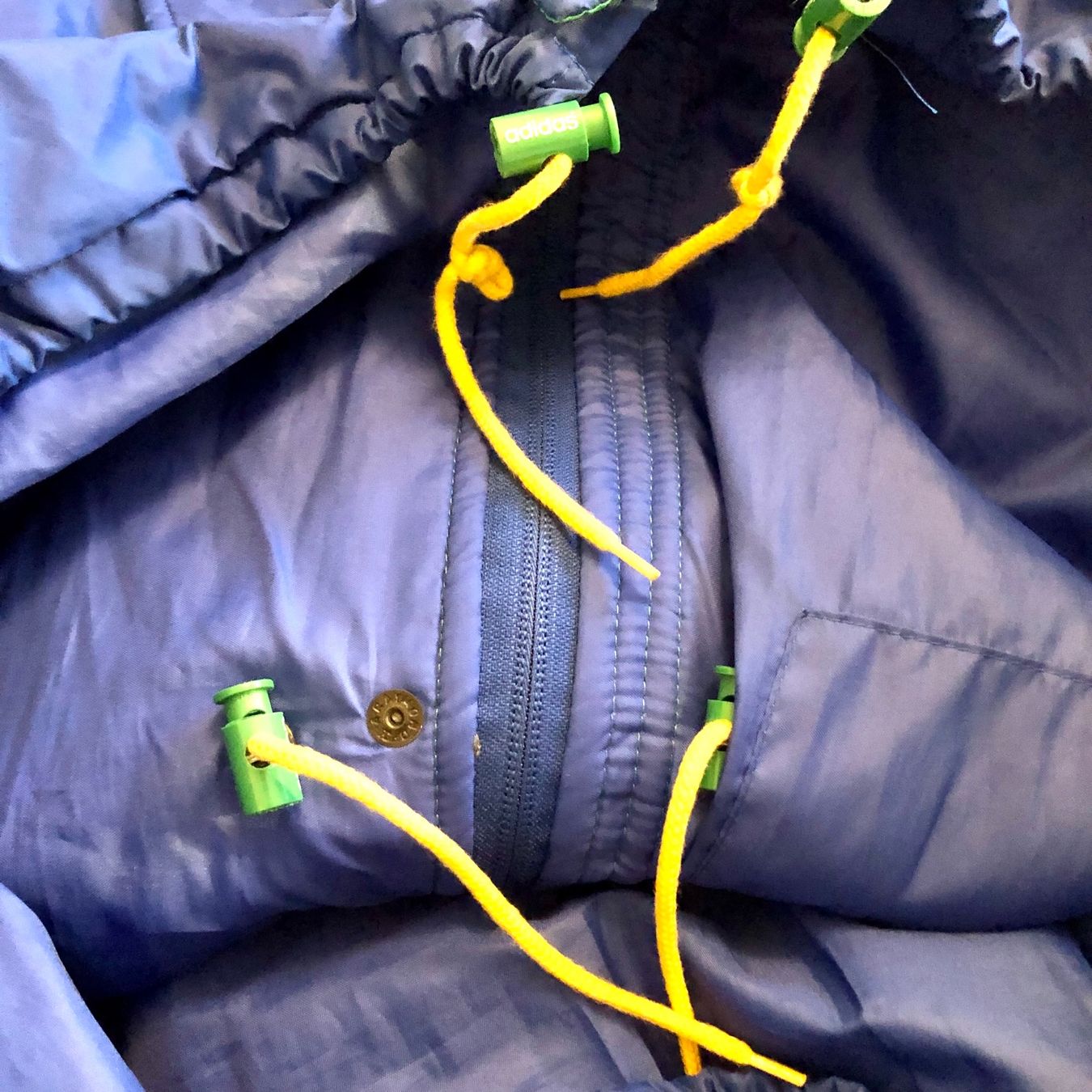Adidas Giacche: Vintage Adidas Jacke, Grösse XL – Usato da Brienz BE venduto da Kokolea84 4