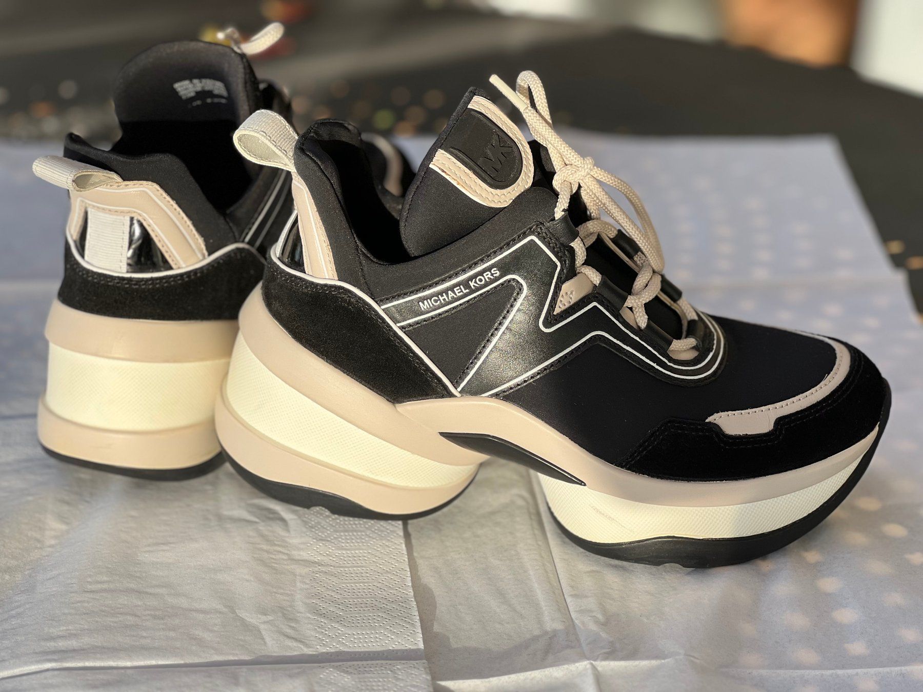 Michael Kors Scarpe da donna: Neuwertige Michael Kors Schuhe – Nuovo (secondo la descrizione) da Oberhofen Thun'see venduto da masterregula 1