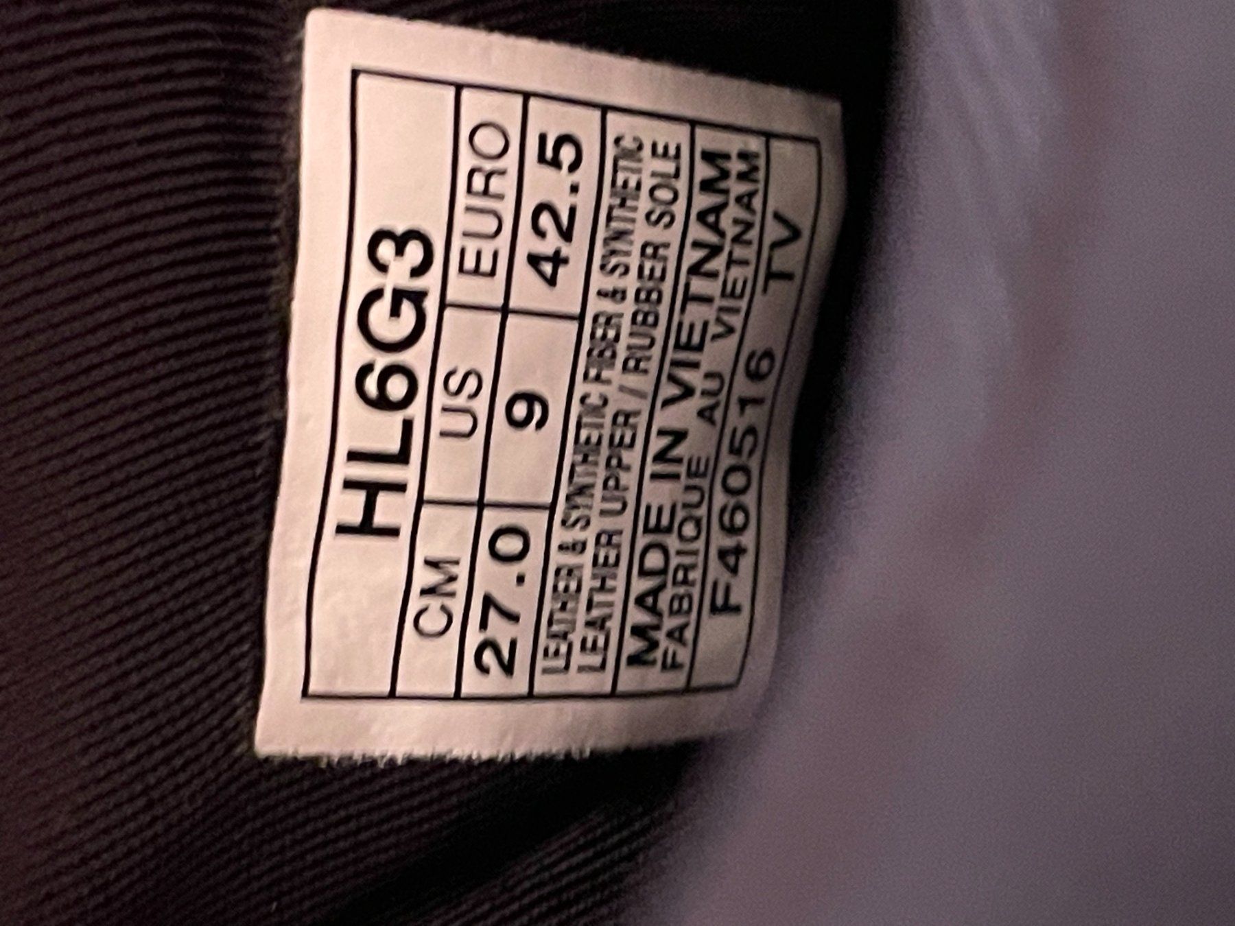 Asics Scarpe da uomo: ASICS Gel Lyte V noires - Taille 42.5 – Nuovo (secondo la descrizione) da Lausanne venduto da verde34256789 4