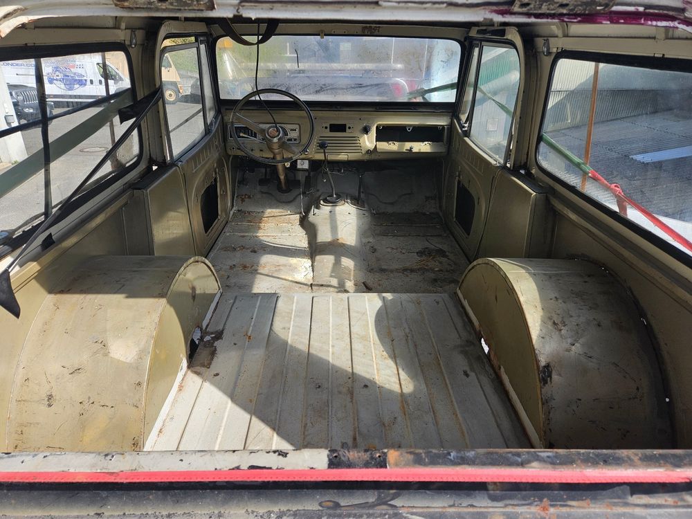 Jeep Commando Convertible 1967 Scheunenfund 6