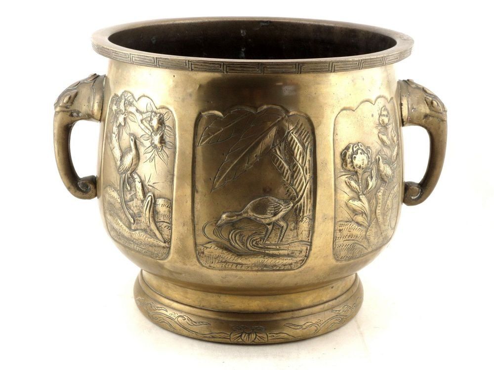 Blumentöpfe: BLUMENTOPF CACHEPOT JAPAN, ca .1900, Messing, wunderschön! – Gebraucht aus Zürich von kostbares 6