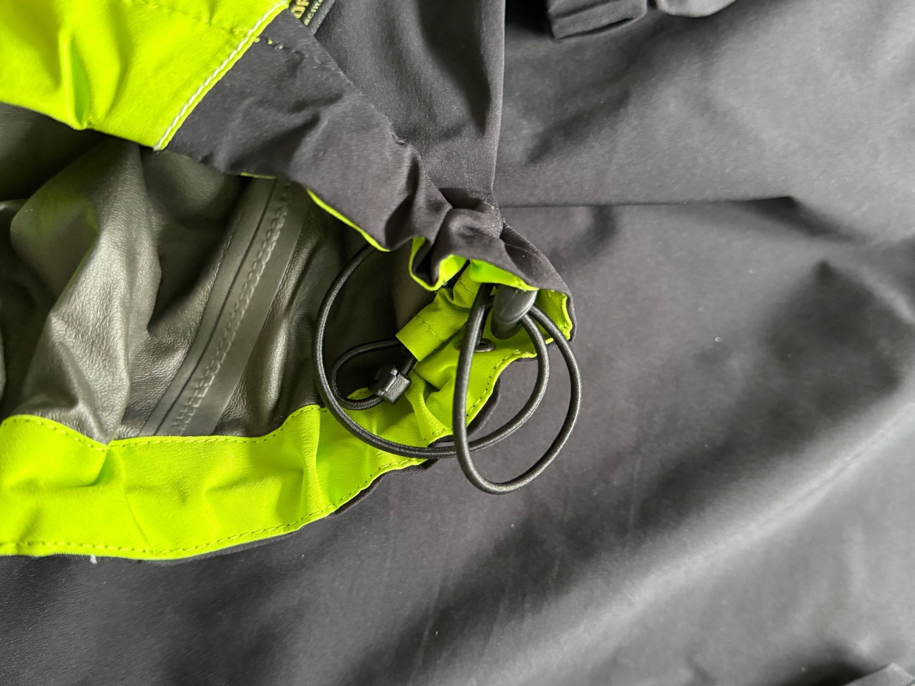 Giacche: Original Galvin Green golf rain jacket / fits like Nike XL – Usato da Horgen venduto da thesilverarrow 3