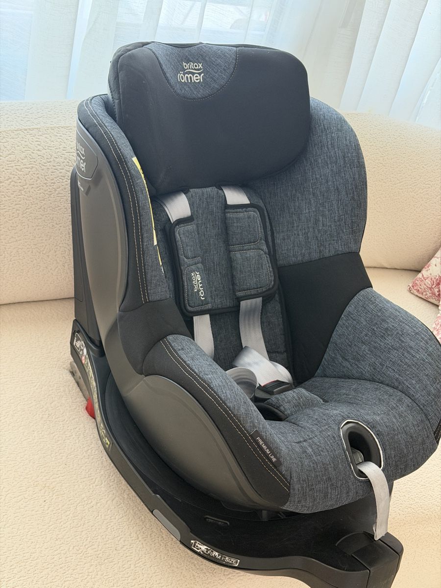 Britax Römer Seggiolini per auto: Britax Römer Dualfix M i-Size Premium Line – Nuovo (secondo la descrizione) da Reinach AG venduto da val_cr2k
