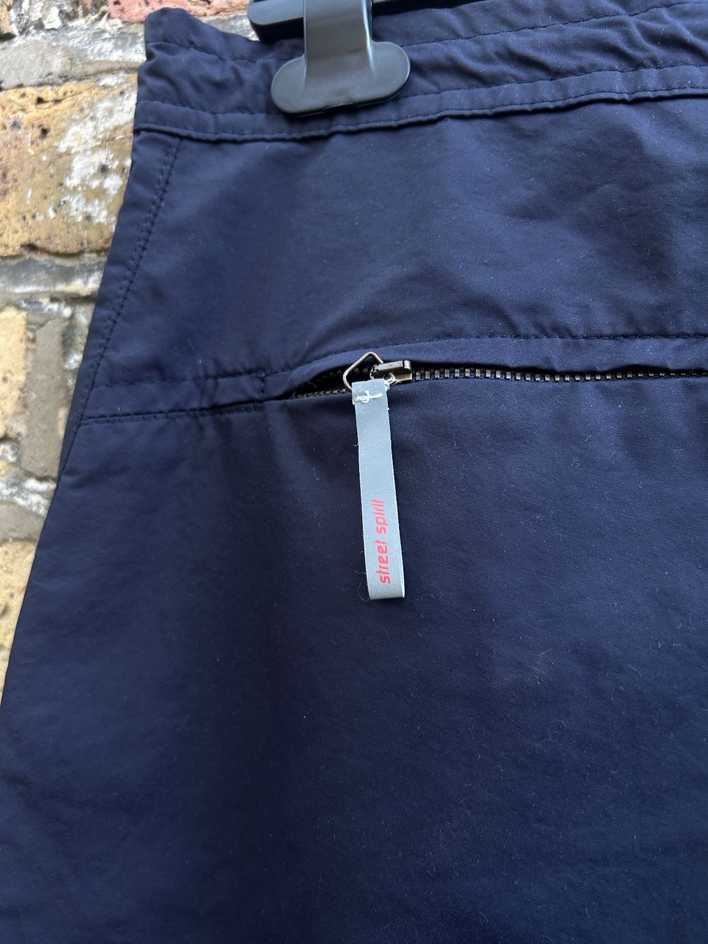 Versace Pantalons: Versace pants with refelective details – D'occasion à basel par wastedworld 5