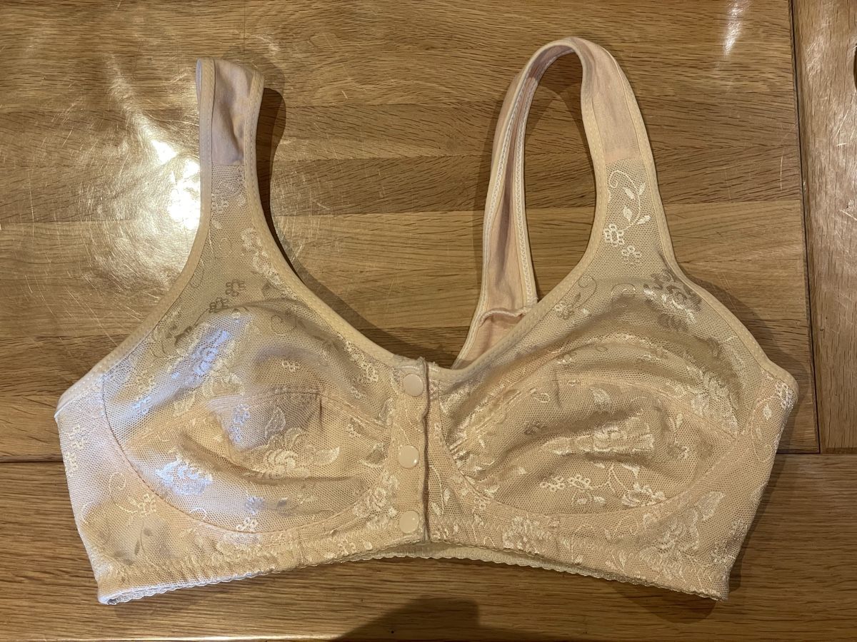 Altra biancheria intima: Soutie-gorge neuf taille 42 – Nuovo (secondo la descrizione) da Martigny-Croix venduto da jen_t9fp