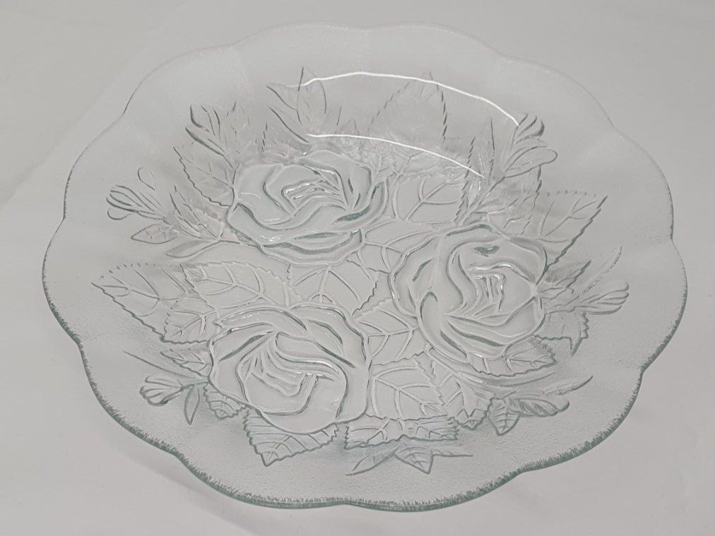 Teller: Glas-Teller mit 3 Rosen – Gebraucht aus Ehrendingen von Avotis