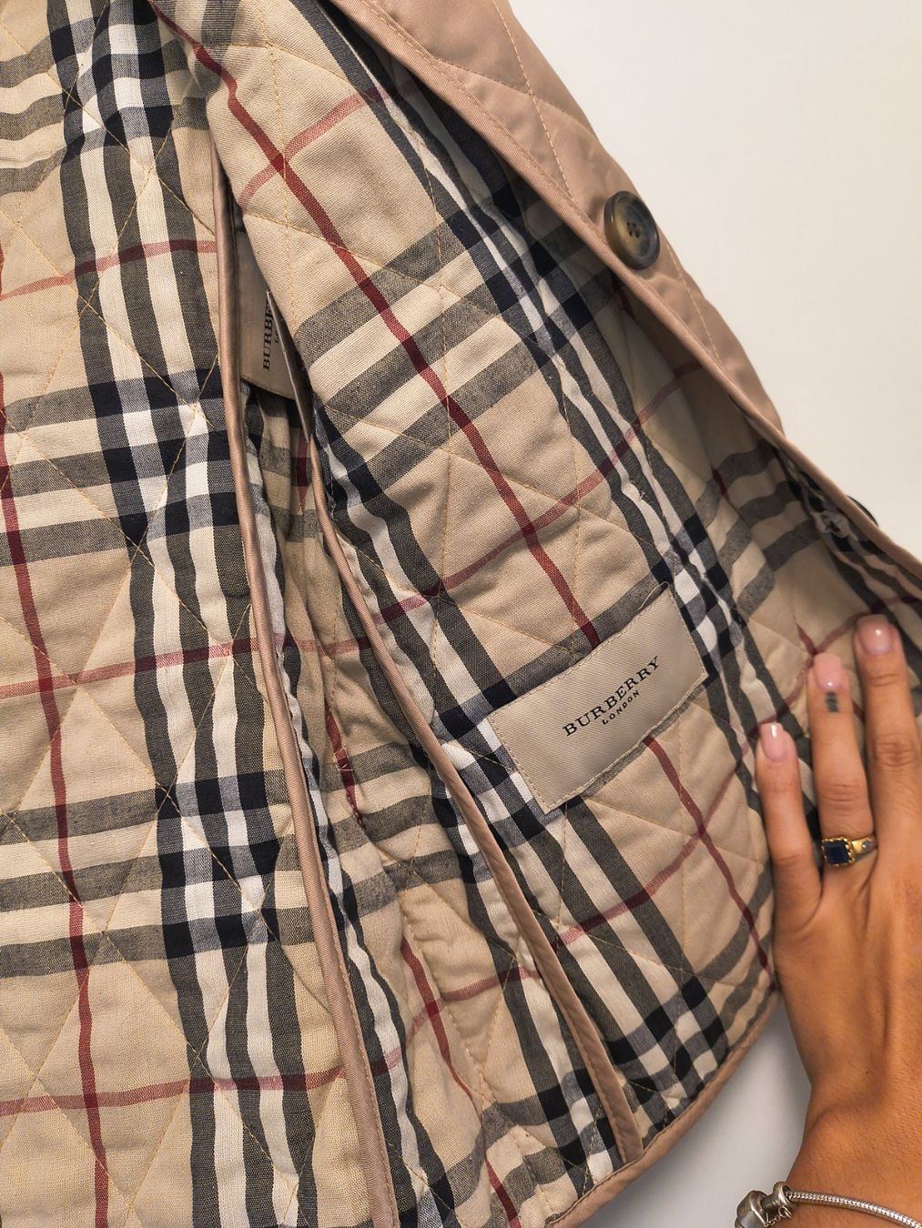 Burberry Vestes: Burberry Steppjacke Beige – D'occasion à Zürich par laribuechel 2