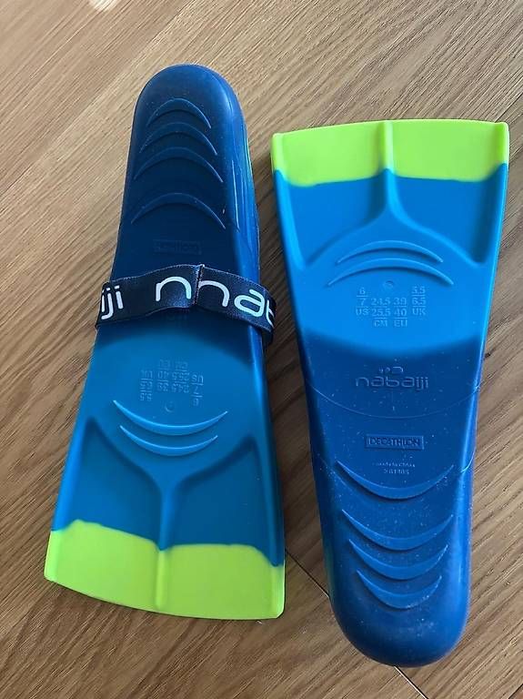 Pinne, Maschere & Boccagli: A vendre palmes de natation Taille 39/40   – Usato da Marin-Epagnier venduto da Moi 1