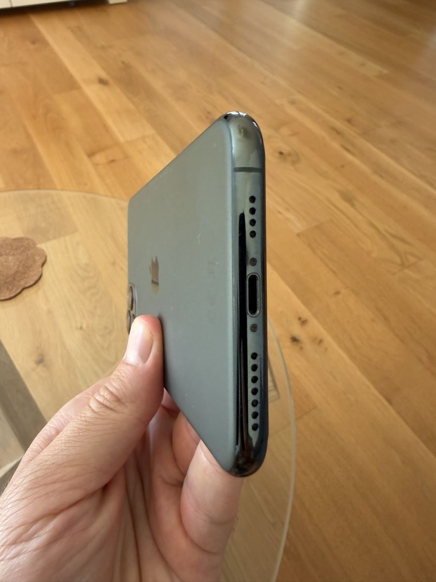 Apple Portables: iPhone 11 256GB – D'occasion à Eglisau par ole_7qxp 3