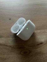 Apple AirPods 3 Charging Case
