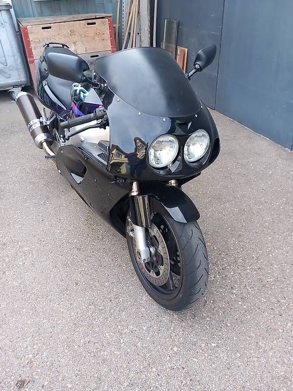Strada: Kawasaki 750 ZXR – Usato da Kirchlindach venduto da Waage01
